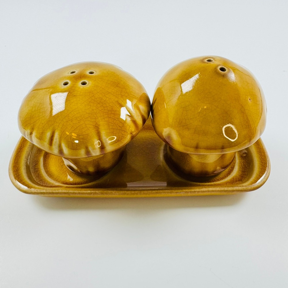 Vintage Mushroom Salt Pepper Shaker w/ Tray Brown Glaze Ceramic 70s Kitschy RARE